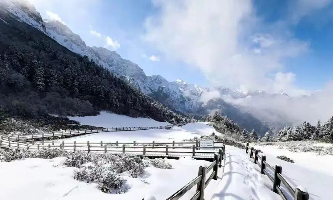 雪色之后,官鹅沟是第二种绝色