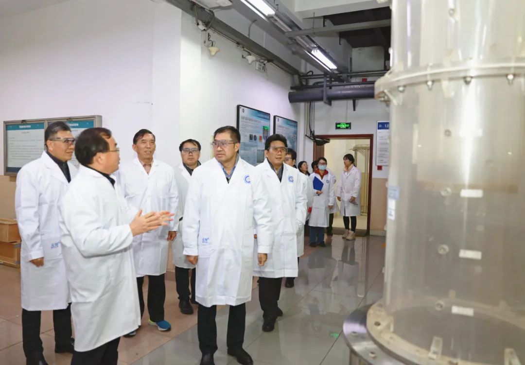 华理党委书记蒋传海带队检查实验室安全