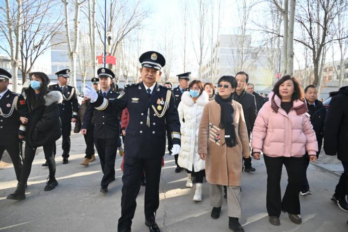 石嘴山监狱历任监狱长图片