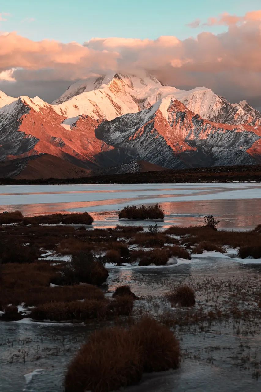 爆红的不止哈尔滨,这些国内只有1%人去过的雪山秘境即将刷屏