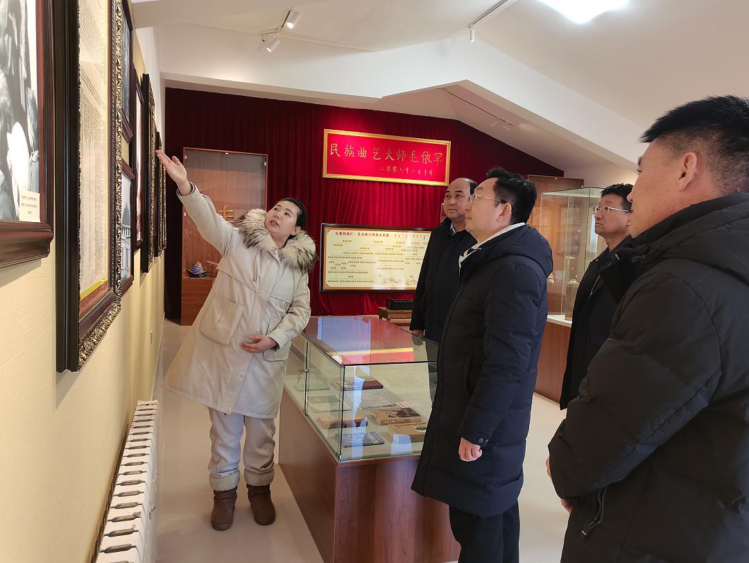 于凌浩到乌力吉木仁苏木调研指导工作_澎湃号·政务_澎湃新闻-the