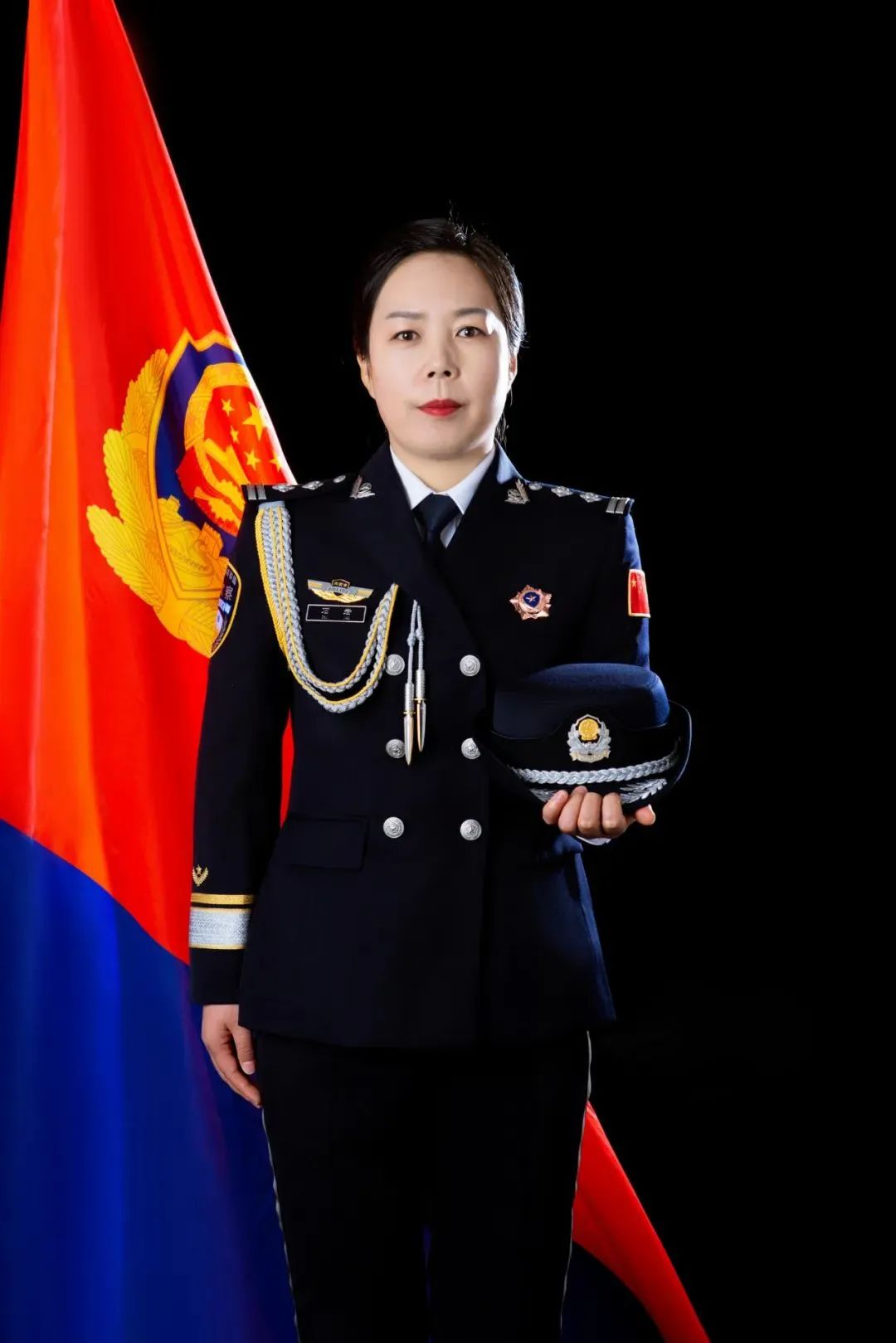 【你好,警察节】光影下的荣耀.