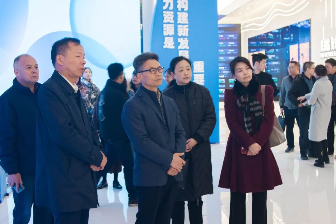 工作动态杭州市委统战部副部长市侨办主任王新宇一行赴我区调研侨务