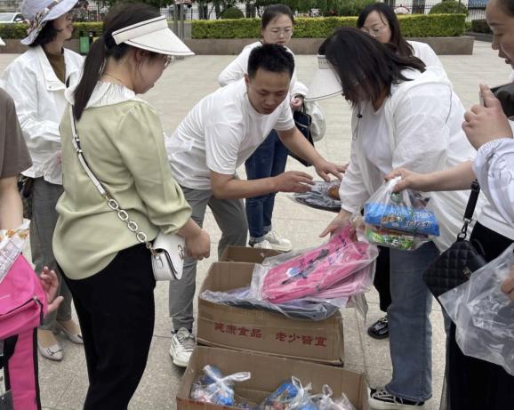 展巾幗風采在創業之路上實現美味人生愛心媽媽秦人聚創始人劉秀紅