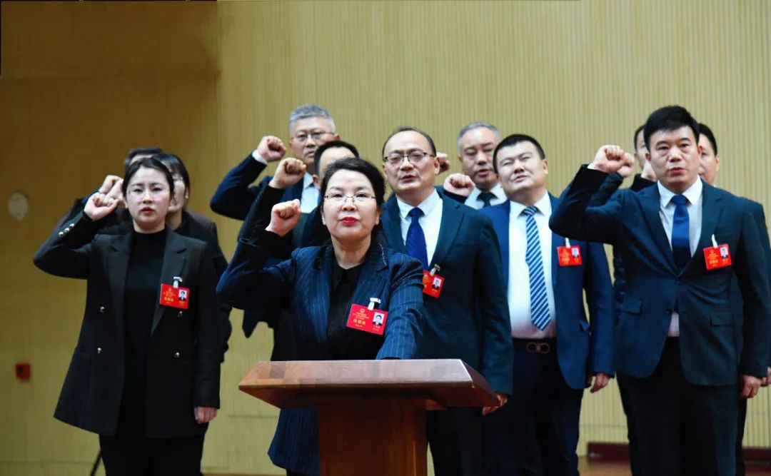 祁瑞 ,张文东当选贾汪区人大常委会委员;翁乐天当选贾汪区人民政府