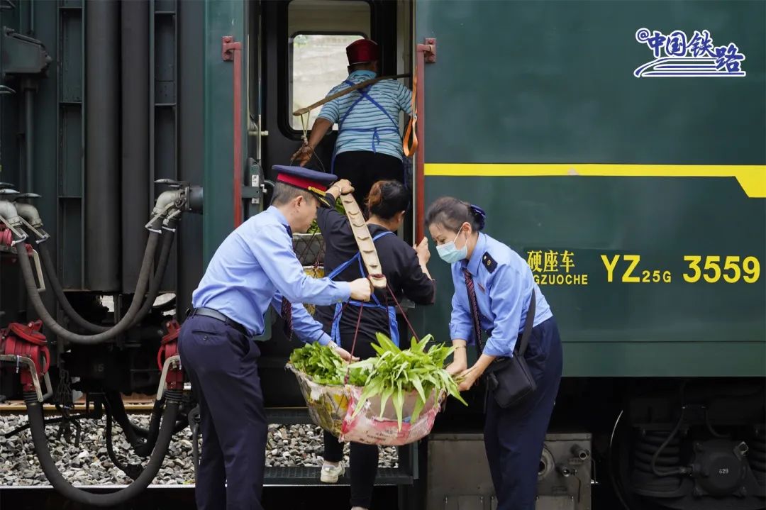 1月10日起調整!全國鐵路將實行新的列車運行圖_澎湃號