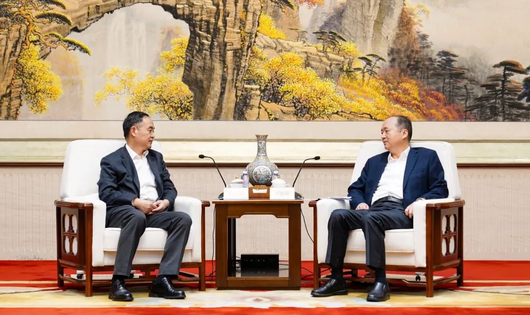 张兆祥赴澳门拜会澳门特区行政长官贺一诚,中央政府驻澳门联络办公室