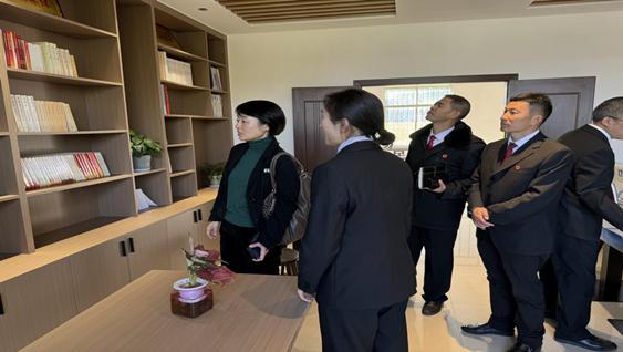 四川省高级人民法院政治部宣教处处长王晓曦一行莅临西昌法院指导工作