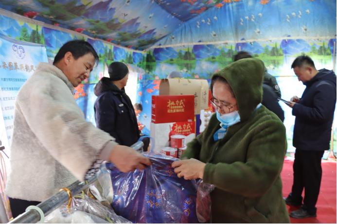 歡樂冰雪 共創未來 |首屆鄂托克旗冰雪文化旅遊節暨_.