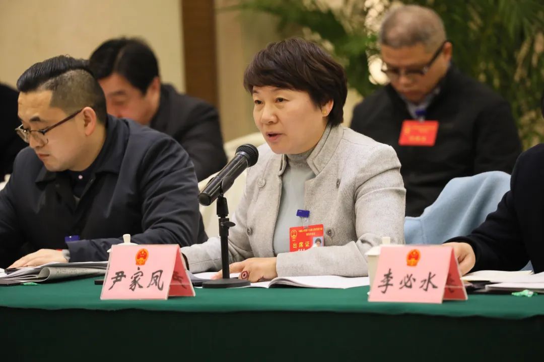 坚定信心谋发展 铆足干劲再出发——市人大代表分团