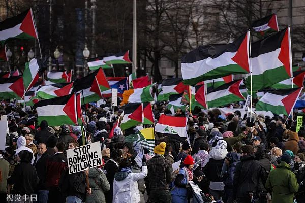 100天之际,白宫外发生这一幕_澎湃号·媒体_澎湃新闻-the paper