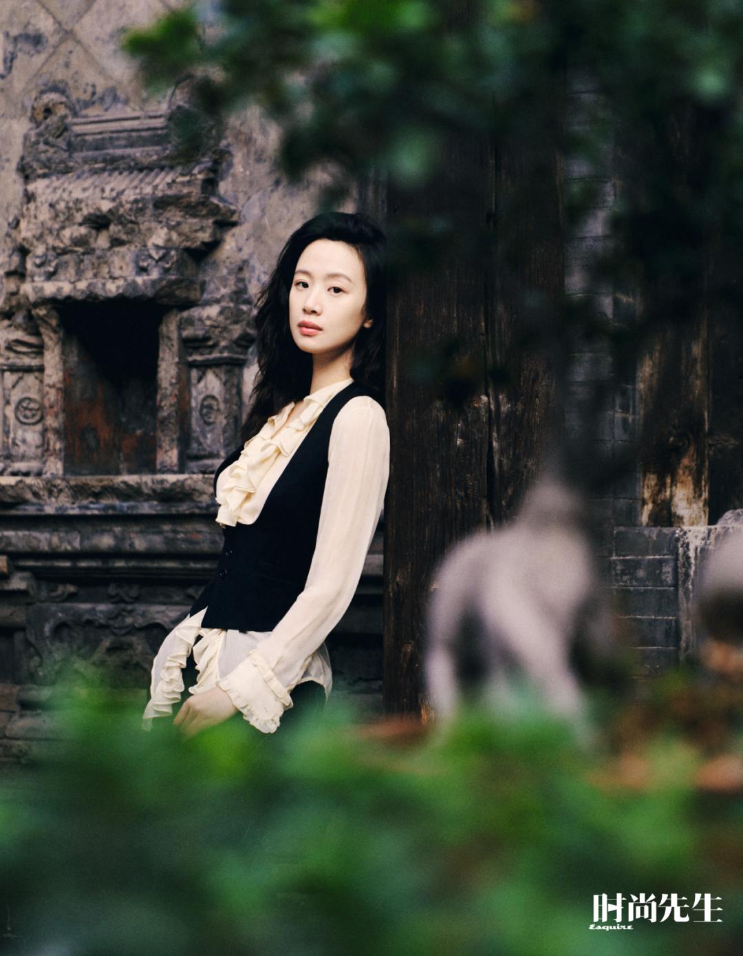 22岁的李梦更在意自己的青春,那是属于《少年巴比伦》里惊鸿一瞥的