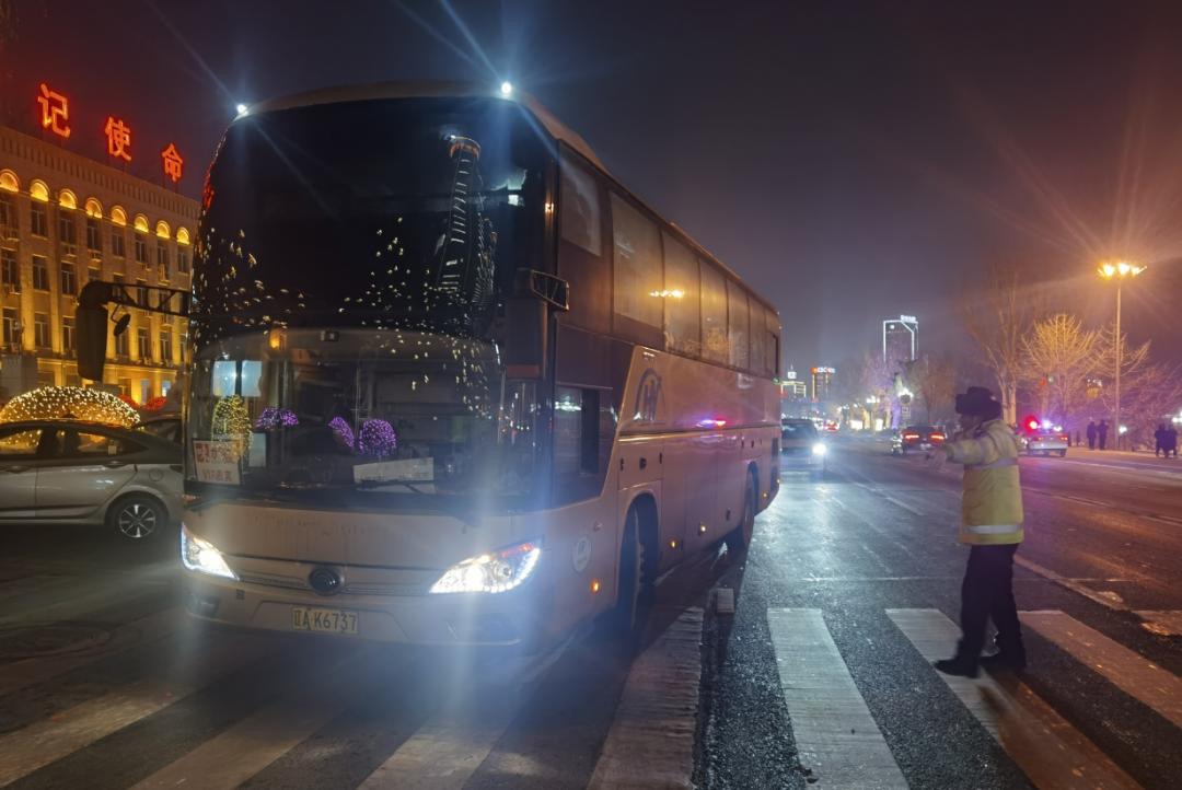 助力冰雪旅遊 | 船營交巡警疏堵保暢 為