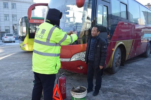 【平安春運】 蛟河市公安局交巡警大隊走進客運企業大