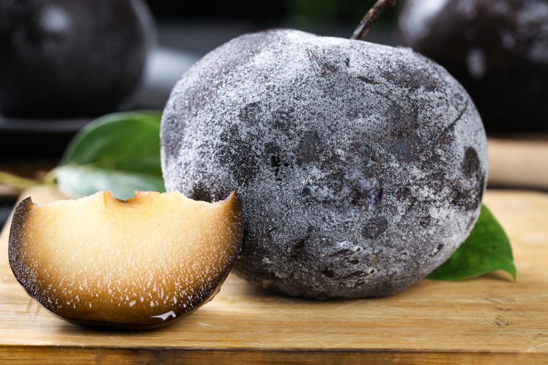 "尔滨"的冻梨火了!在家能自制吗?_澎湃号·政务_澎湃新闻-the paper