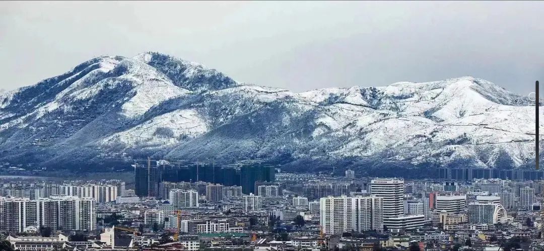 四川多地飄雪，連西昌都下了！未來幾天，這些地方還有雪