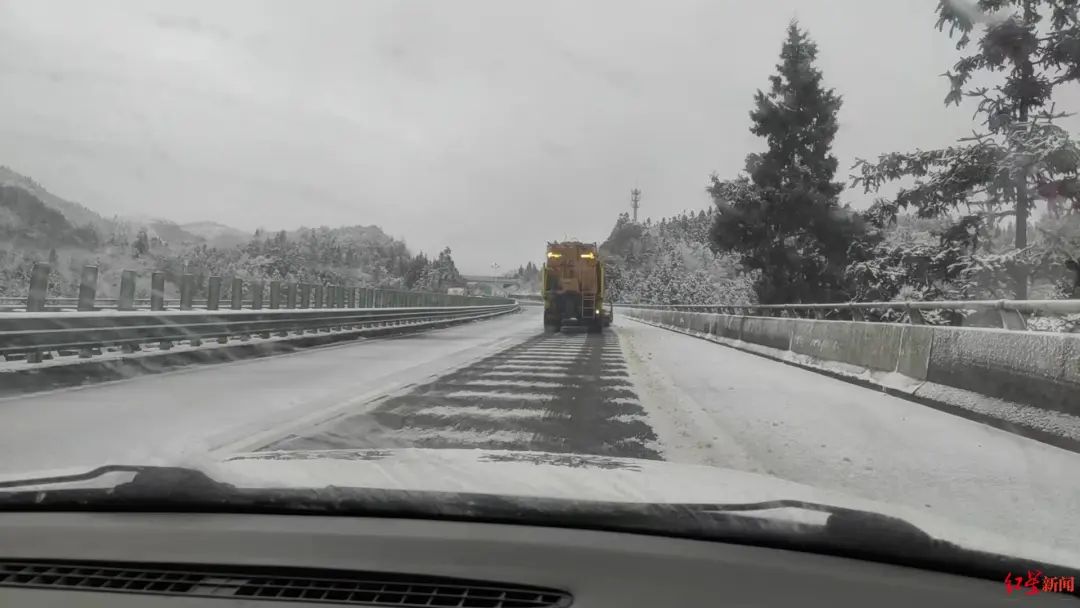 四川多地飄雪，連西昌都下了！未來幾天，這些地方還有雪