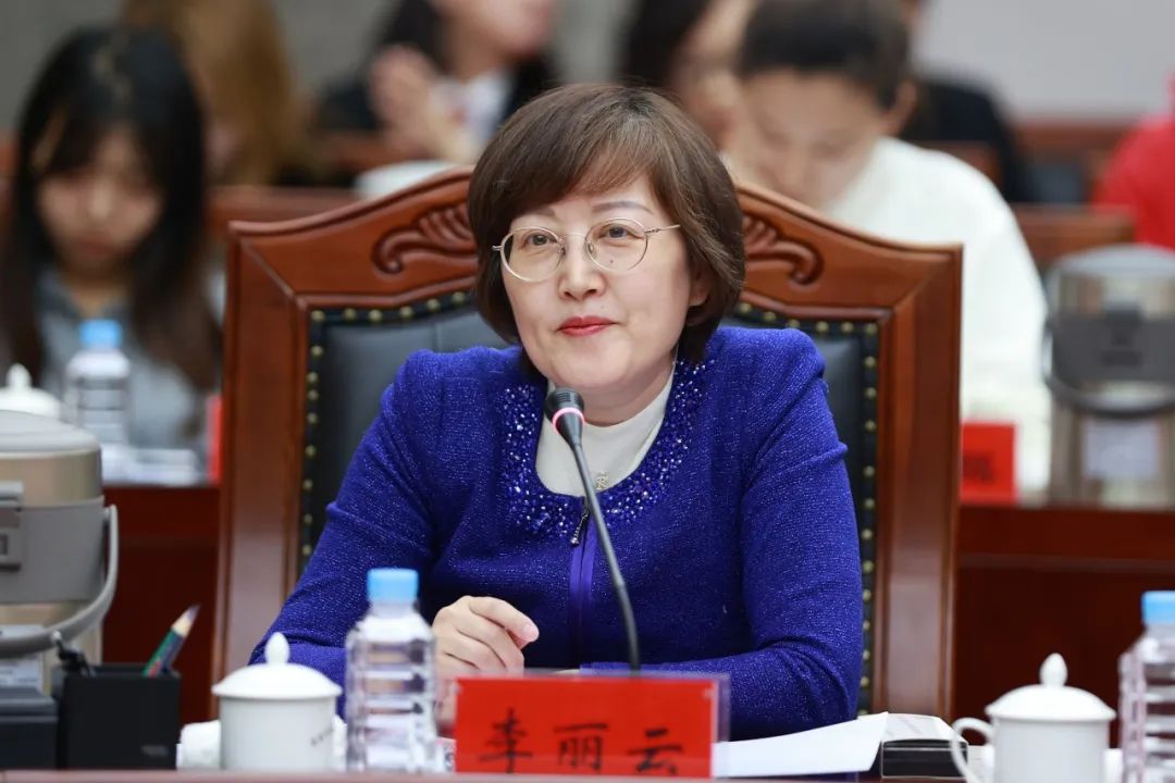 科技日报社黑龙江记者站站长 李丽云科技日报不仅报道科技前沿进展