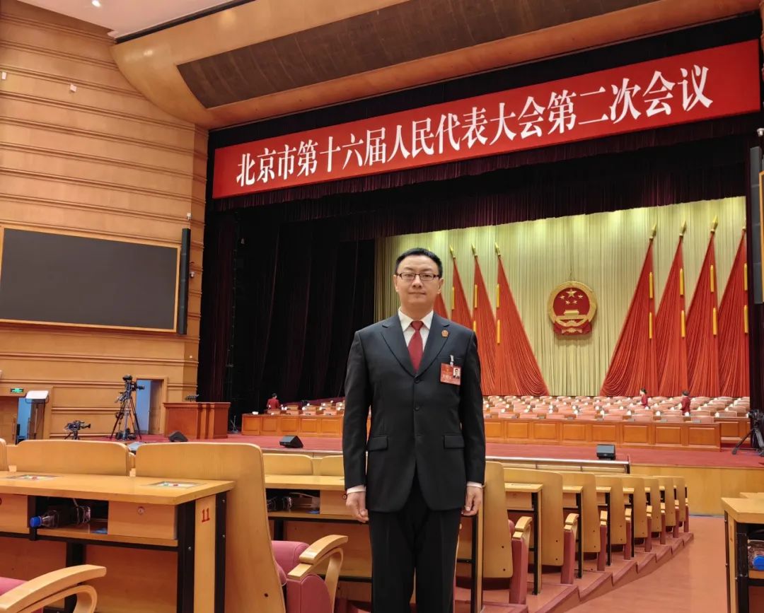 市人大代表王志勇:人工智能与司法应用的关系是"双向奔赴"与"相互成就