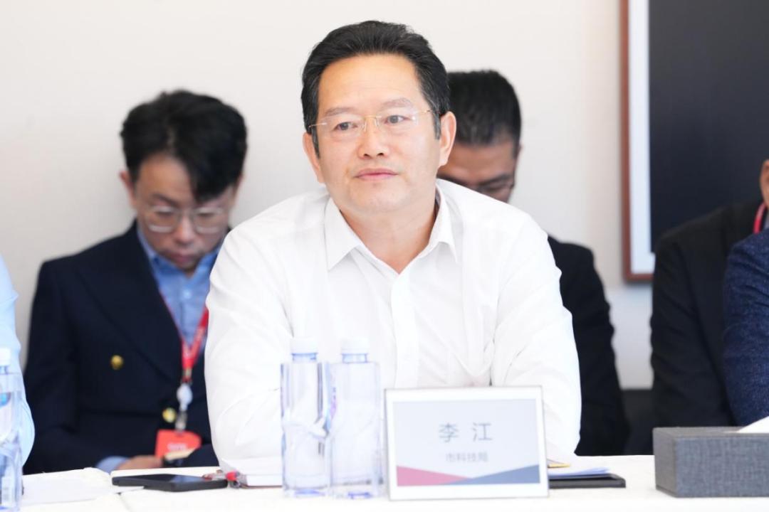 李江指出,开展此次精准化对接活动旨在落实省委"1310"具体部署和市委"