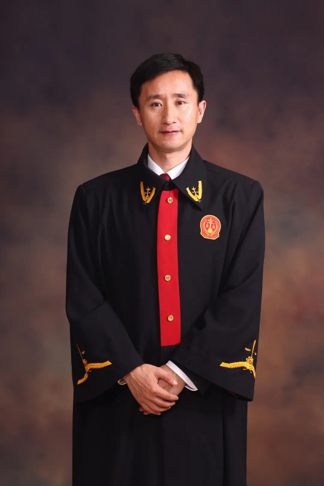 大兴法院执行局副局长赵鑫,民二庭副庭长马超雄荣评第三届"北京法院