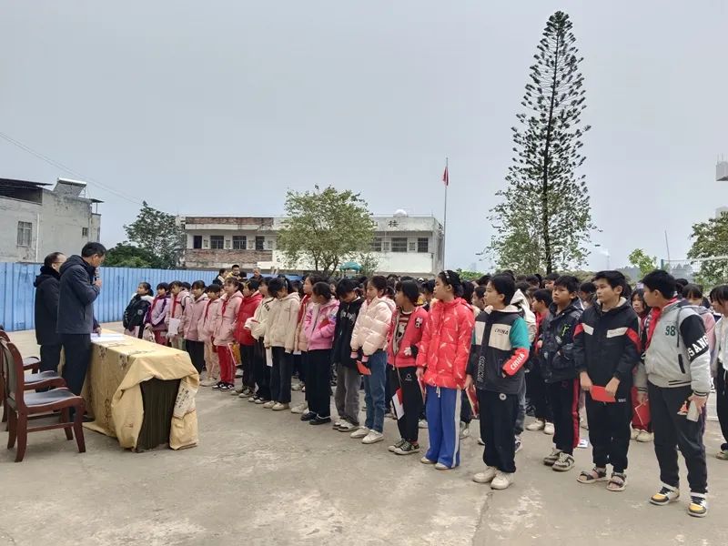 快樂過寒假 法治在我心——博白縣法院龍潭法庭到高山