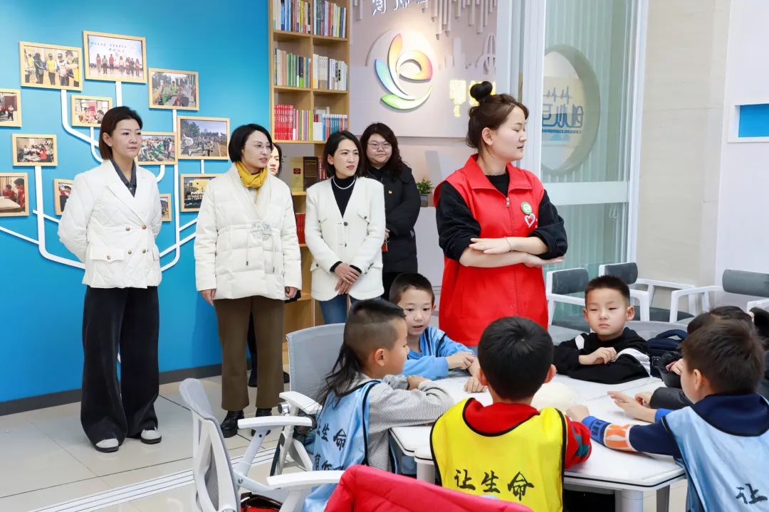 团市委书记王颖超一行调研鄂托克旗共青团工作