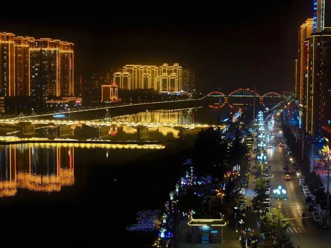 靓了!成县灯光璀璨迎新春!_澎湃号·政务_澎湃新闻-the paper