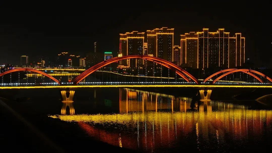 靓了!成县灯光璀璨迎新春!_澎湃号·政务_澎湃新闻-the paper