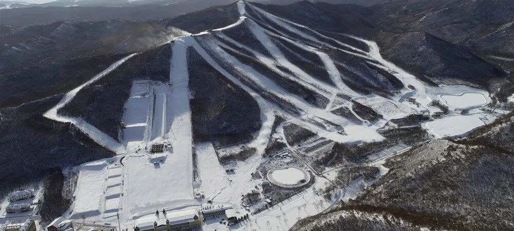 同譜冬運新曲共唱草原歡歌堅持冬運惠民全國第十四屆冬季運動會是