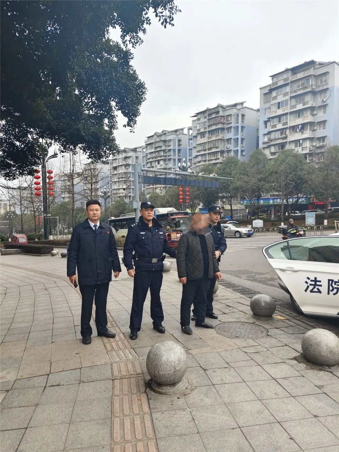 案例二2014年,叶某某将陈某殴打致伤,后双方达成赔偿协议,并由张某某