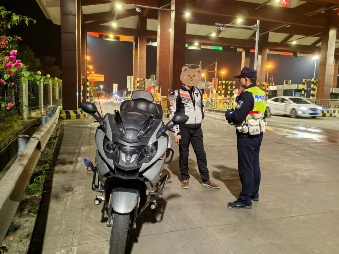 福建交警发布:全省禁止这类车上高速!