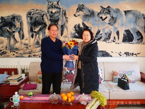 新春慰问暖人心浓浓关怀显真情丨陈巴尔虎旗人民法院开展节前走访慰问