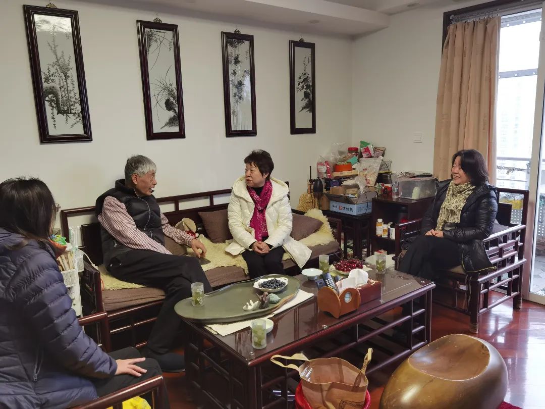 看望航运工委老会员陆建国徐红看望静安区委老会员杨景州作者:钱颖,钱