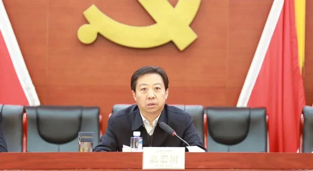 推荐王梦为中核二四总会计师,推荐马晓宇为中核二四副总经理;建议免去