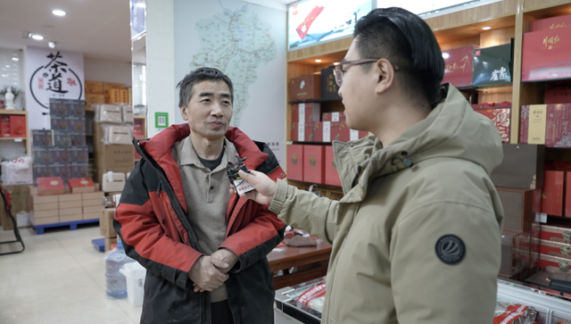 新春走基层 | 记者带你逛"反诈菜市场":平安消费年味