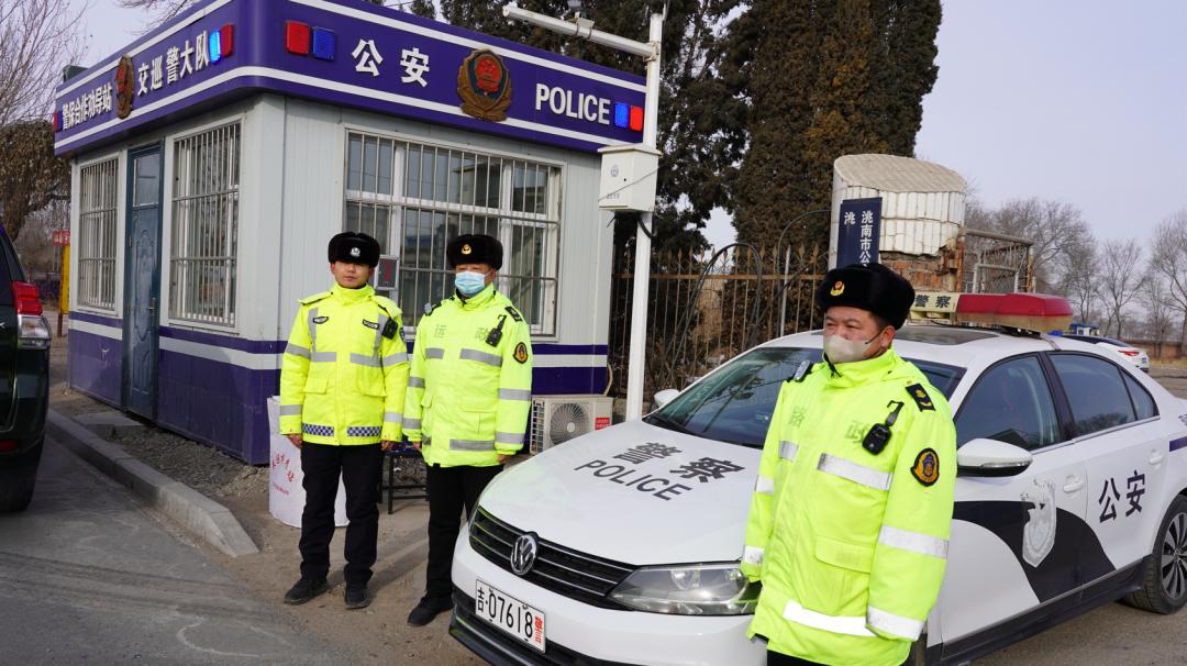 平安春运 交警同行 | 洮南公安交巡警强化春节前道路交通安全管理