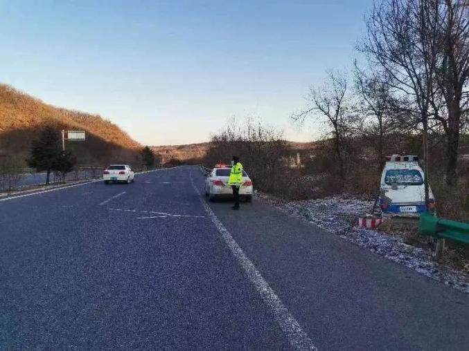 13,国道303线345公里至346公里,急弯,坡路12,梨杨公路二龙湖弯道坡道