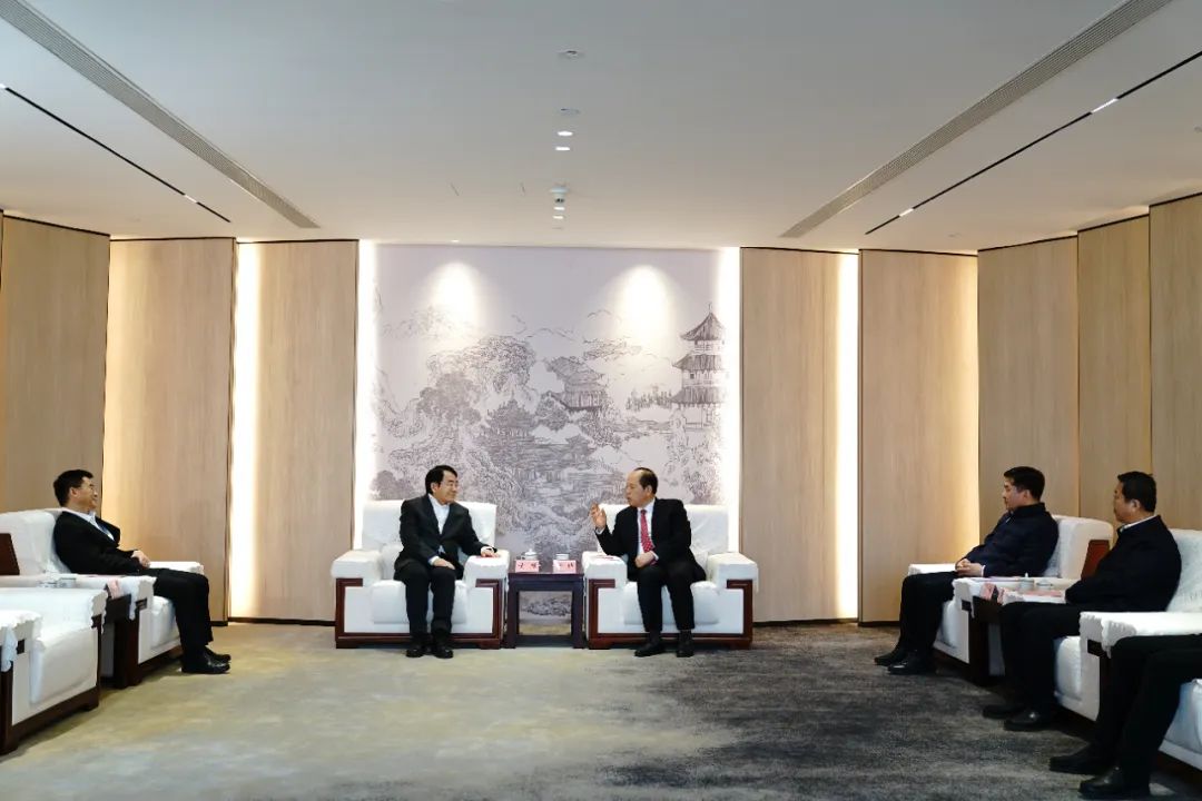 安伟慰问在郑院士专家 用心用情服务好高层次人才 全力加快国家创新