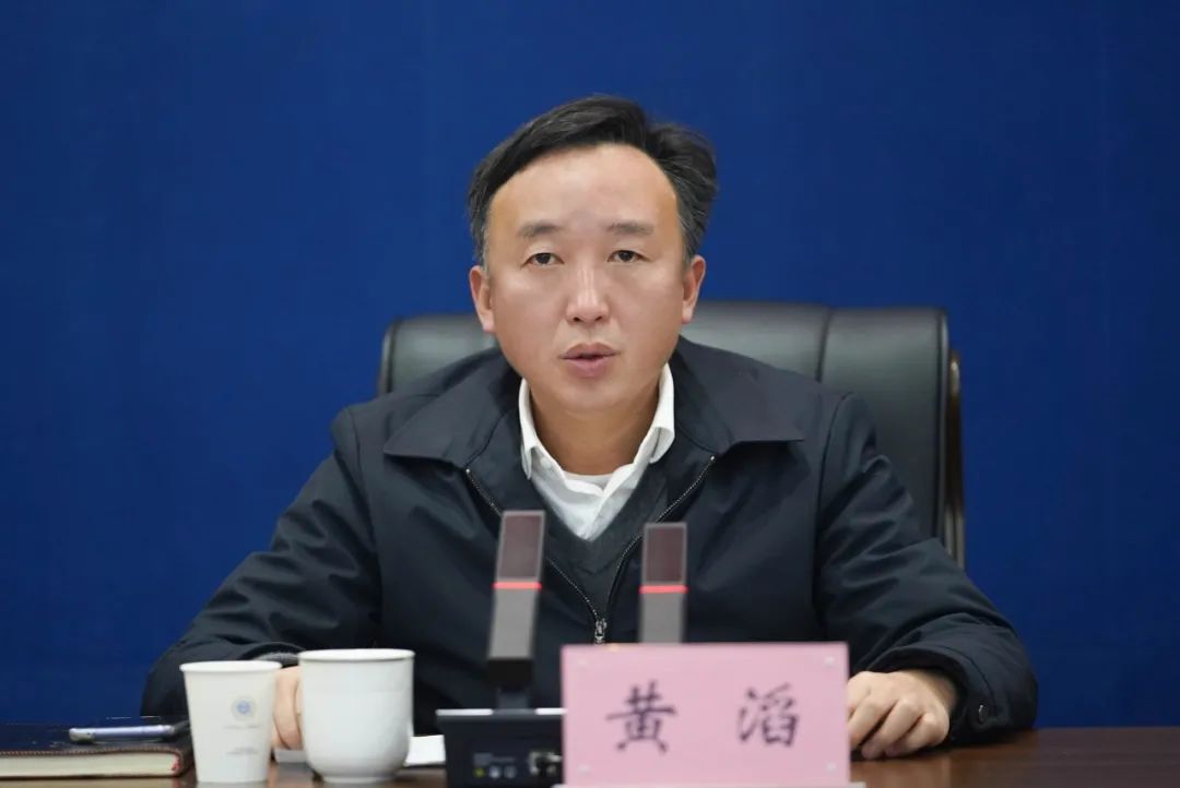 黄滔:发扬"敢闯敢干,不怕困难"的新宁乡精神 全力抗冰灾保供电,尽快"