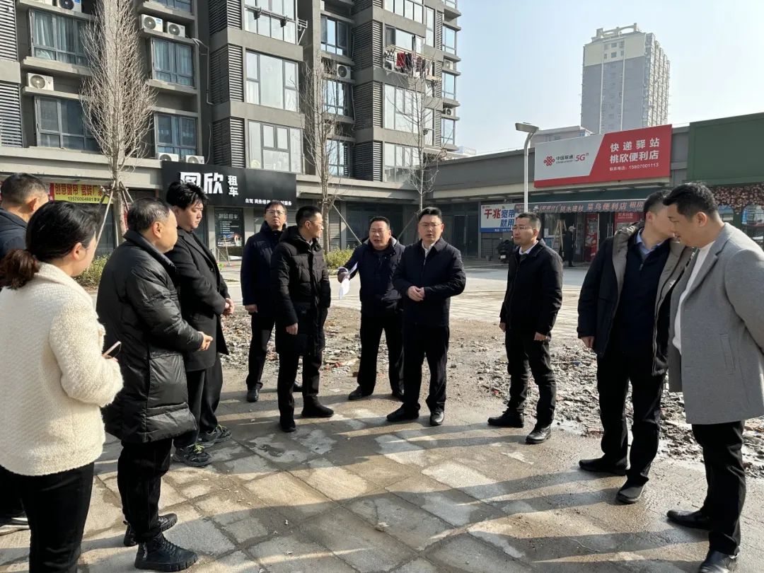 在各社区和道路周边,杨燊