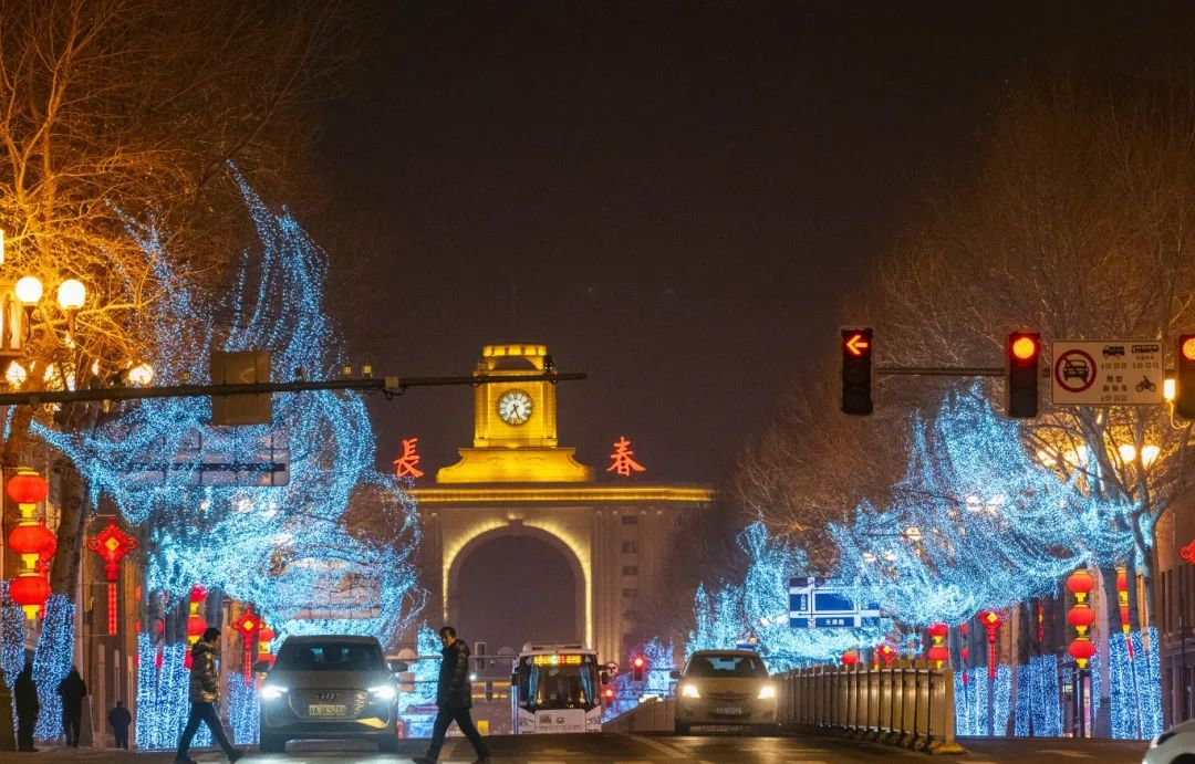 长春胜利公园夜景图片