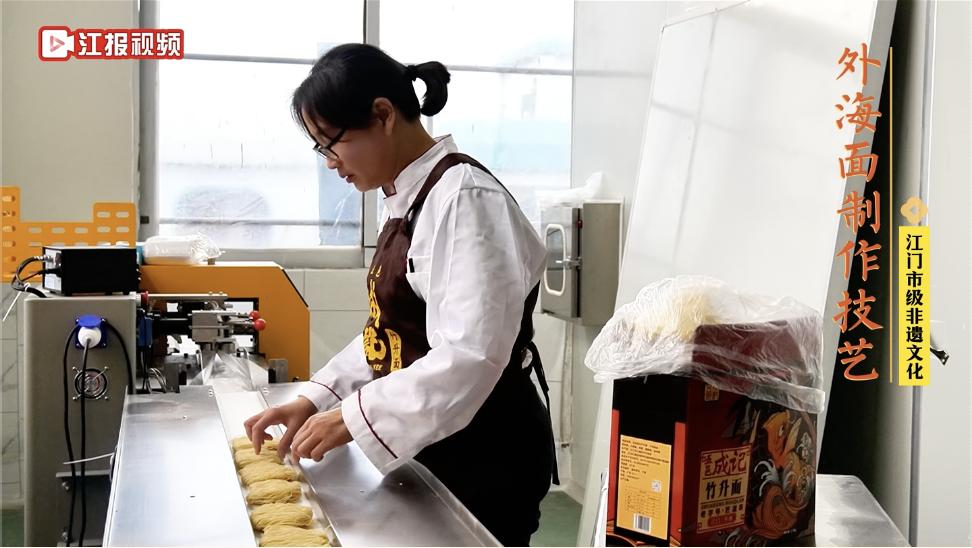 "陈丽娟家中七姐妹,她是最小