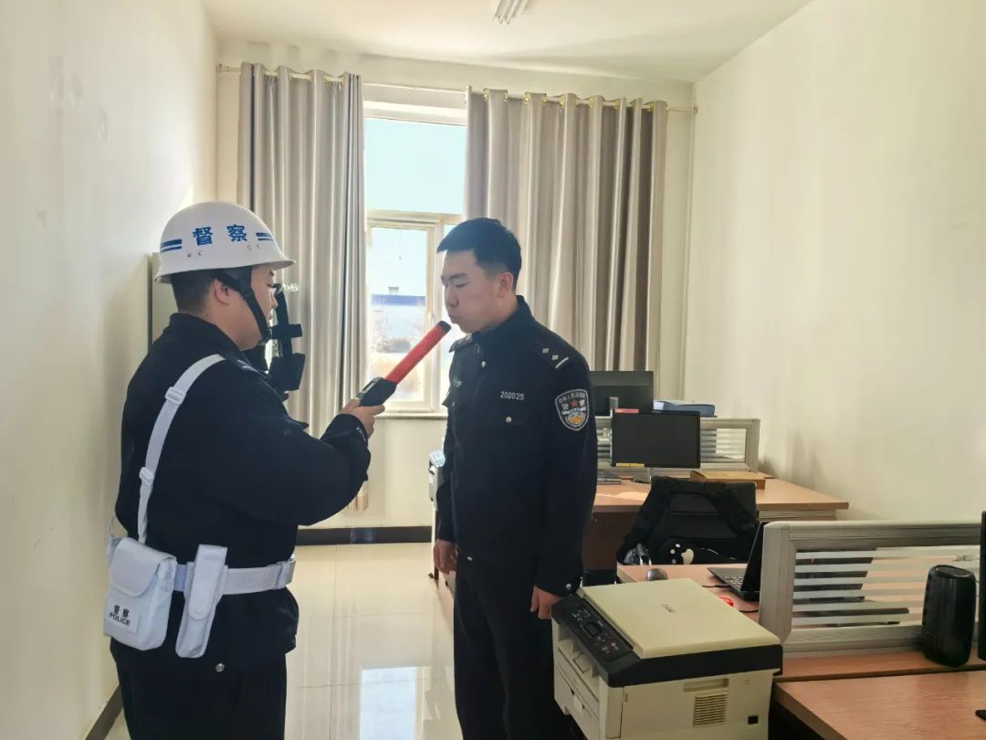 女警务督察图片