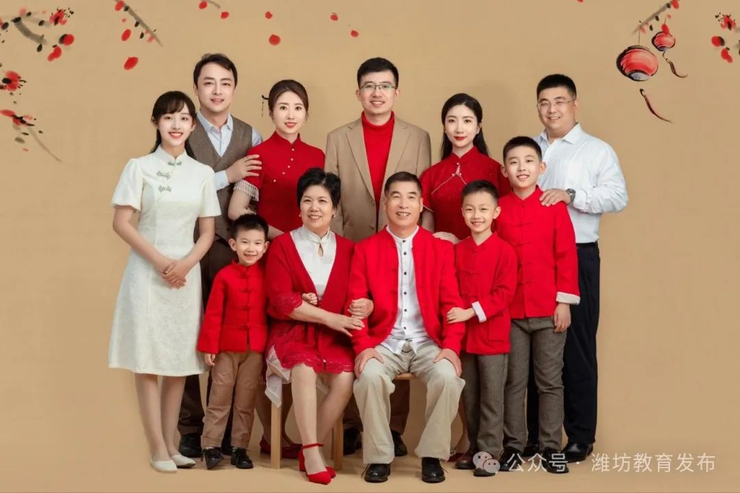 看,潍坊娃们晒出自己的全家福_澎湃号·政务_澎湃新闻