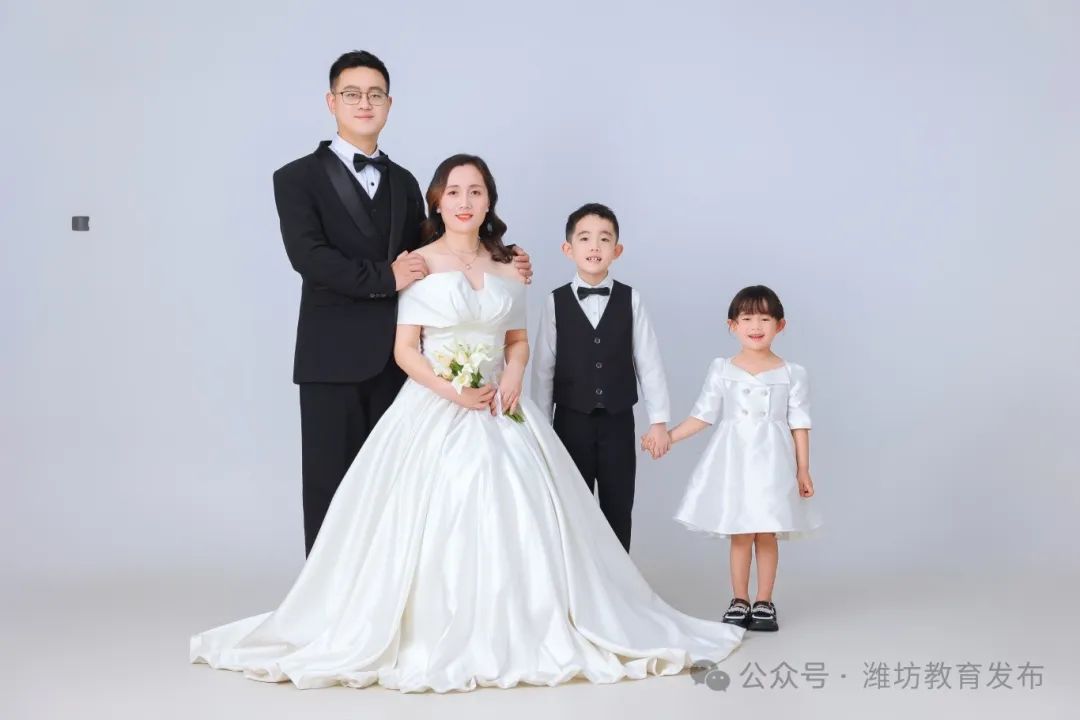 看,潍坊娃们晒出自己的全家福_澎湃号·政务_澎湃新闻