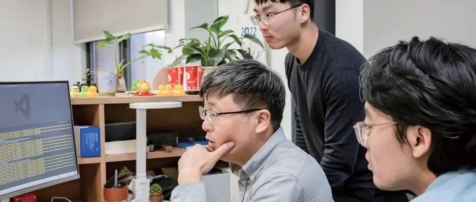 黄坤,挑战"教科书级别"难题!_澎湃号·政务_澎湃新闻