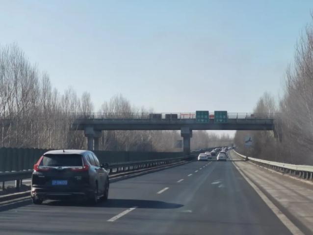 g25长深高速车勒服务区:g2511新鲁高速科尔沁服务区:想及时了解路况