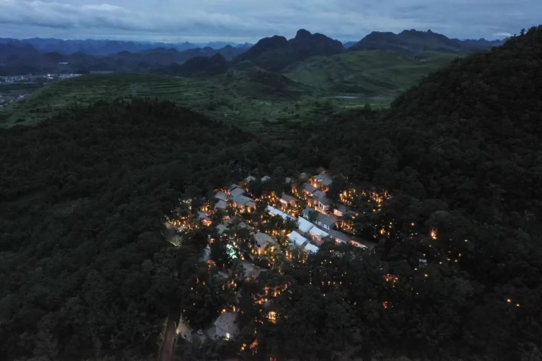 锦绣中国年|黄果树石头寨村:春节活动丰富多彩 乡村不