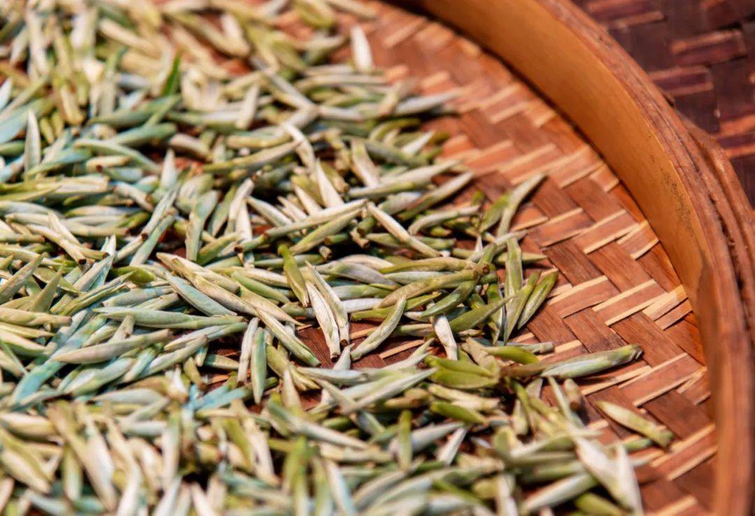 有沿溪山白毛茶,仁化白毛茶 ,罗坑红茶,新丰高山茶等茶叶产区,喜欢